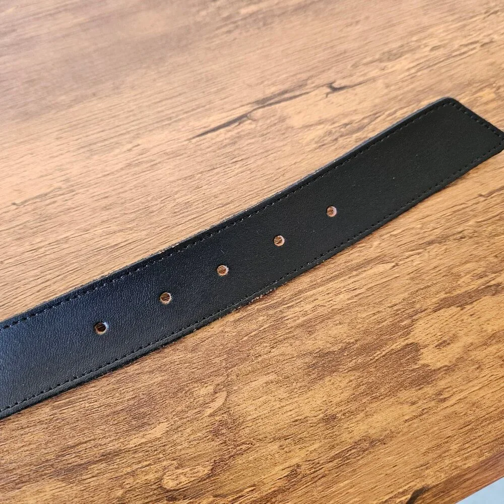 Vintage 80s 90s Black Genuine Leather Horseshoe Womens Belt Size 26/28/S USA